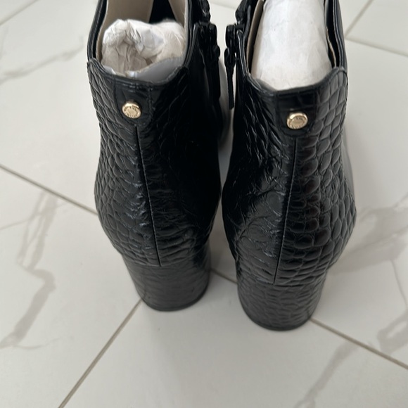 𝅺Cole Haan Nella Black Leather & Crocodile Ankle Bootie Almond Toe Size 10 - Picture 9 of 14